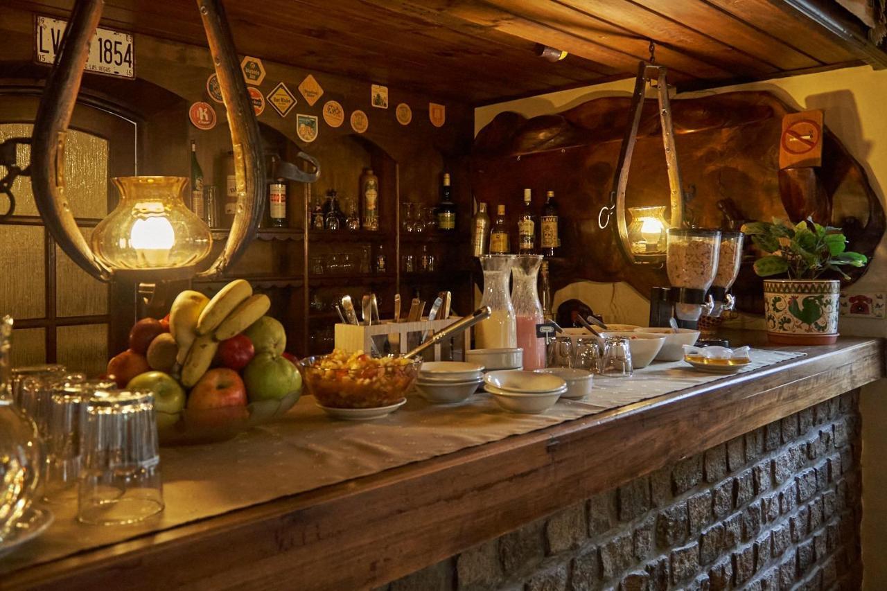 Hosteria La Posta Del Cazador San Martín de los Andes Екстериор снимка