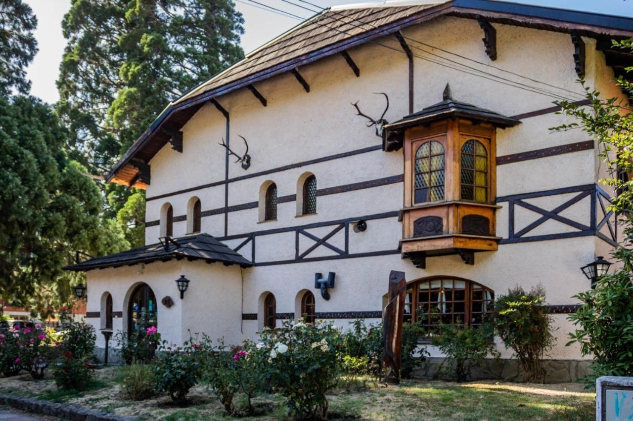 Hosteria La Posta Del Cazador San Martín de los Andes Екстериор снимка