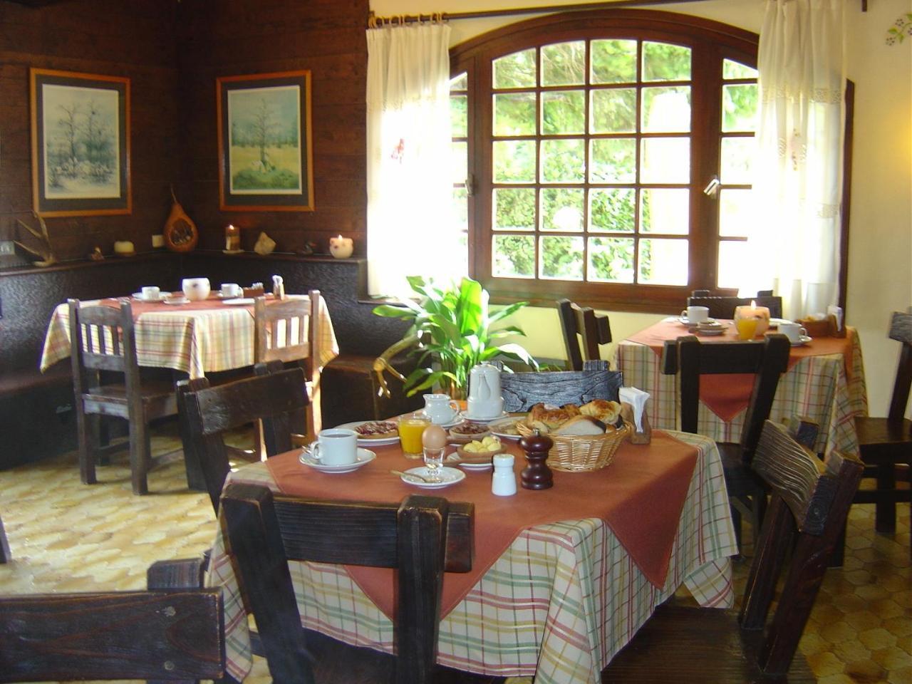 Hosteria La Posta Del Cazador Hotel San Martín de los Andes Екстериор снимка