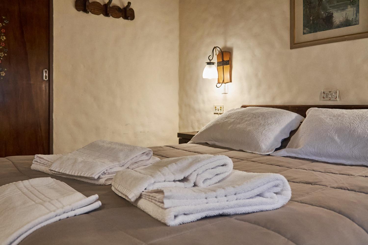Hosteria La Posta Del Cazador San Martín de los Andes Екстериор снимка