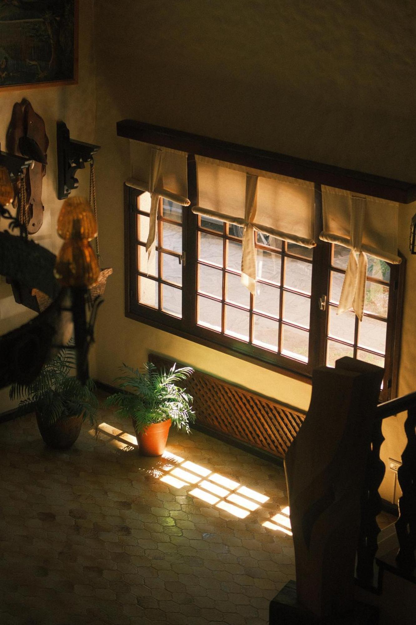 Hosteria La Posta Del Cazador San Martín de los Andes Екстериор снимка