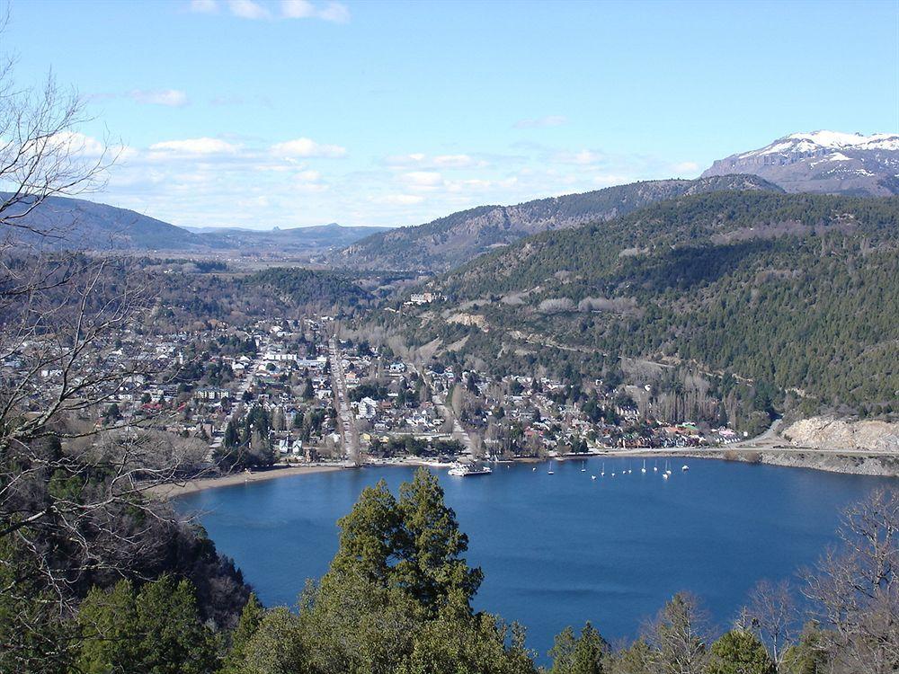 Hosteria La Posta Del Cazador San Martín de los Andes Екстериор снимка
