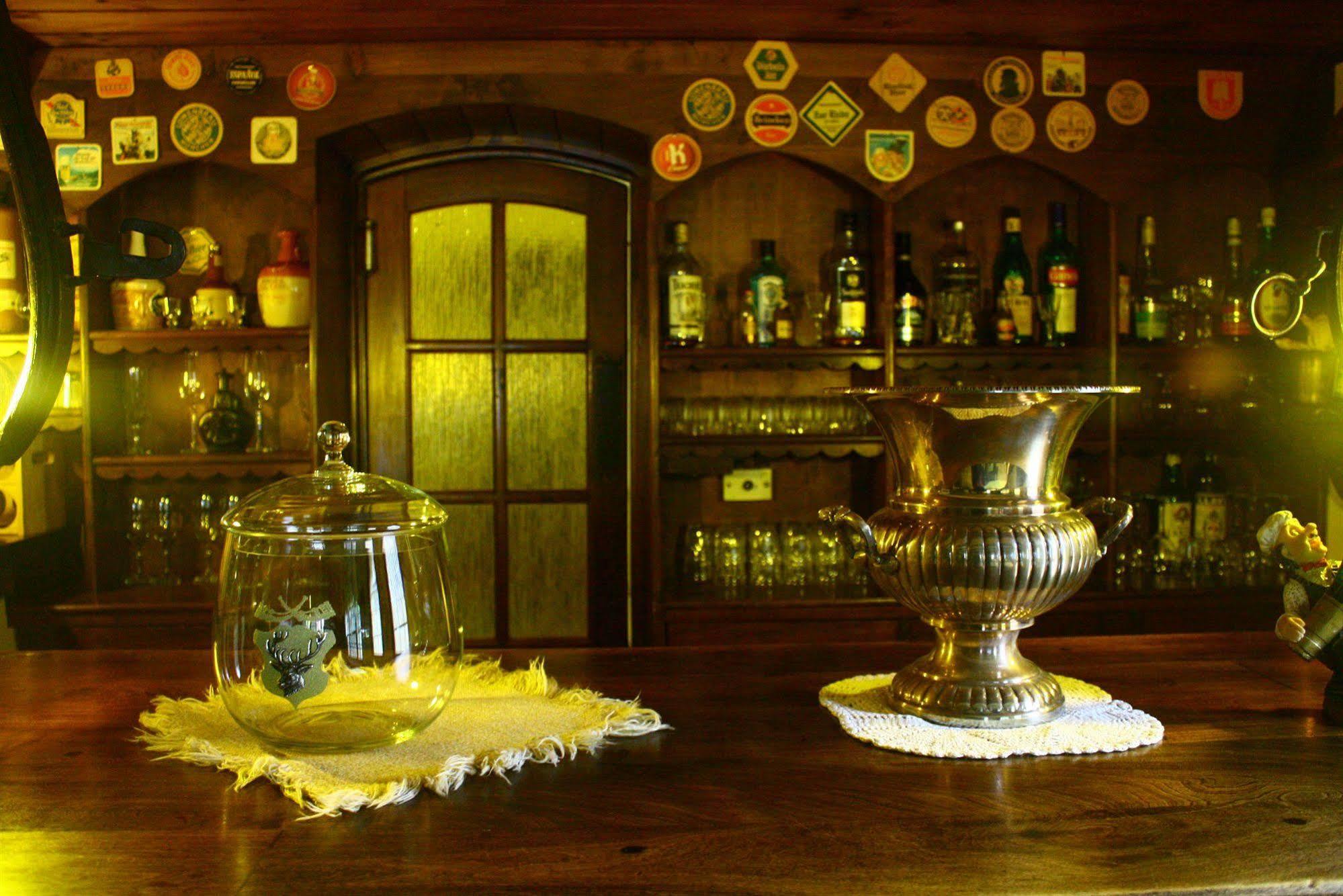 Hosteria La Posta Del Cazador San Martín de los Andes Екстериор снимка